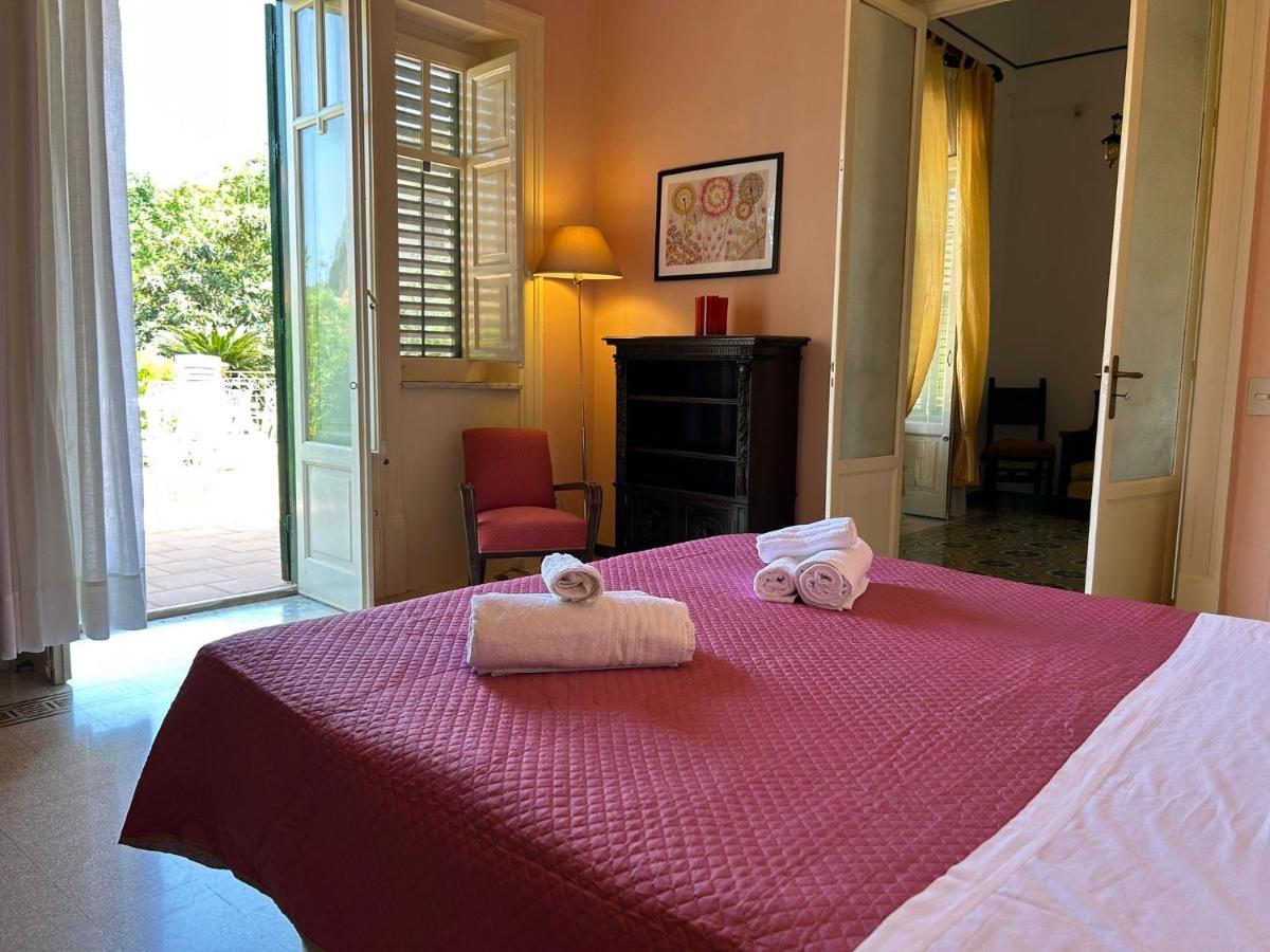 Mondello Beach Luxury Apartments Palermo Luaran gambar